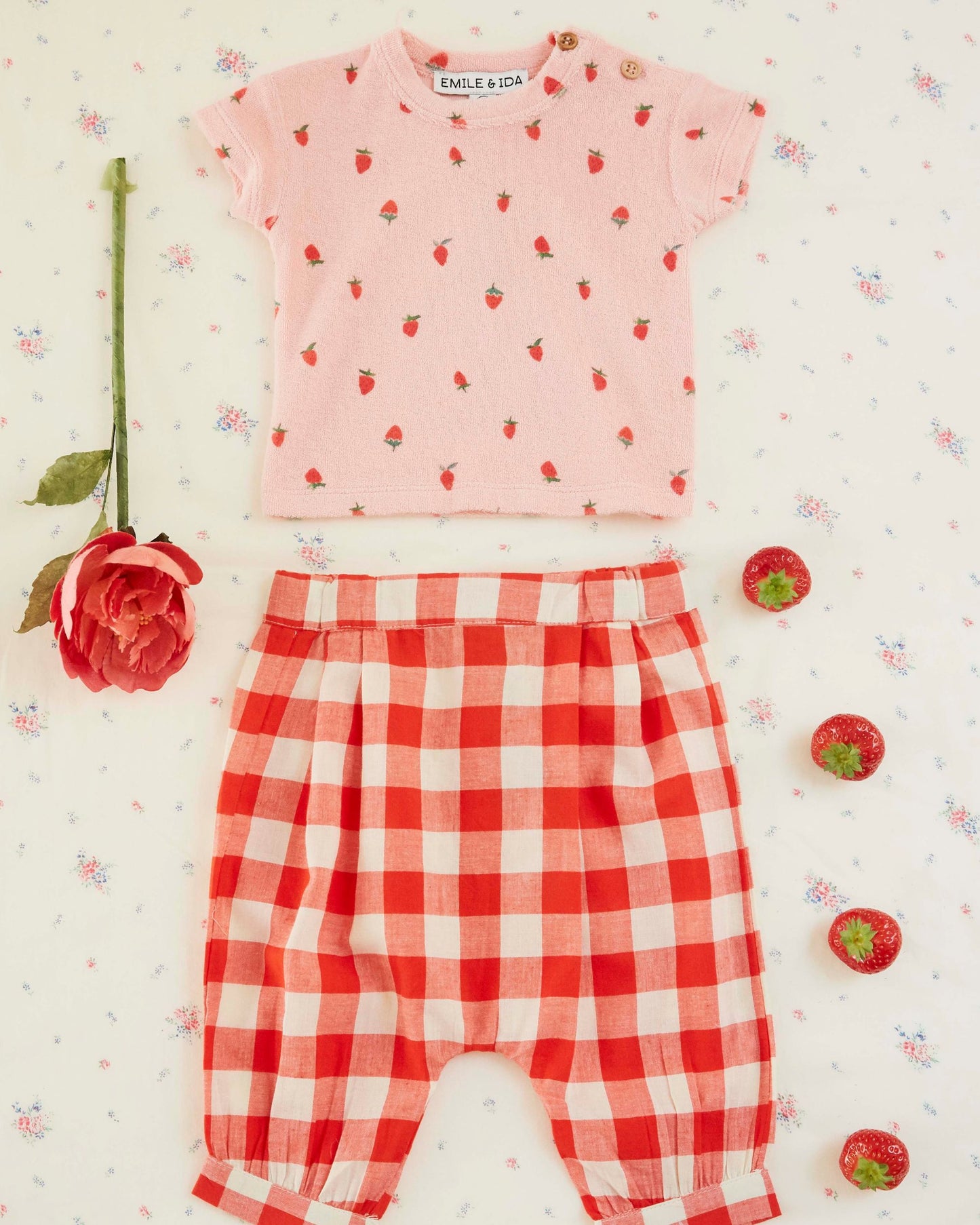 T-shirt - Bébé éponge fraises rose